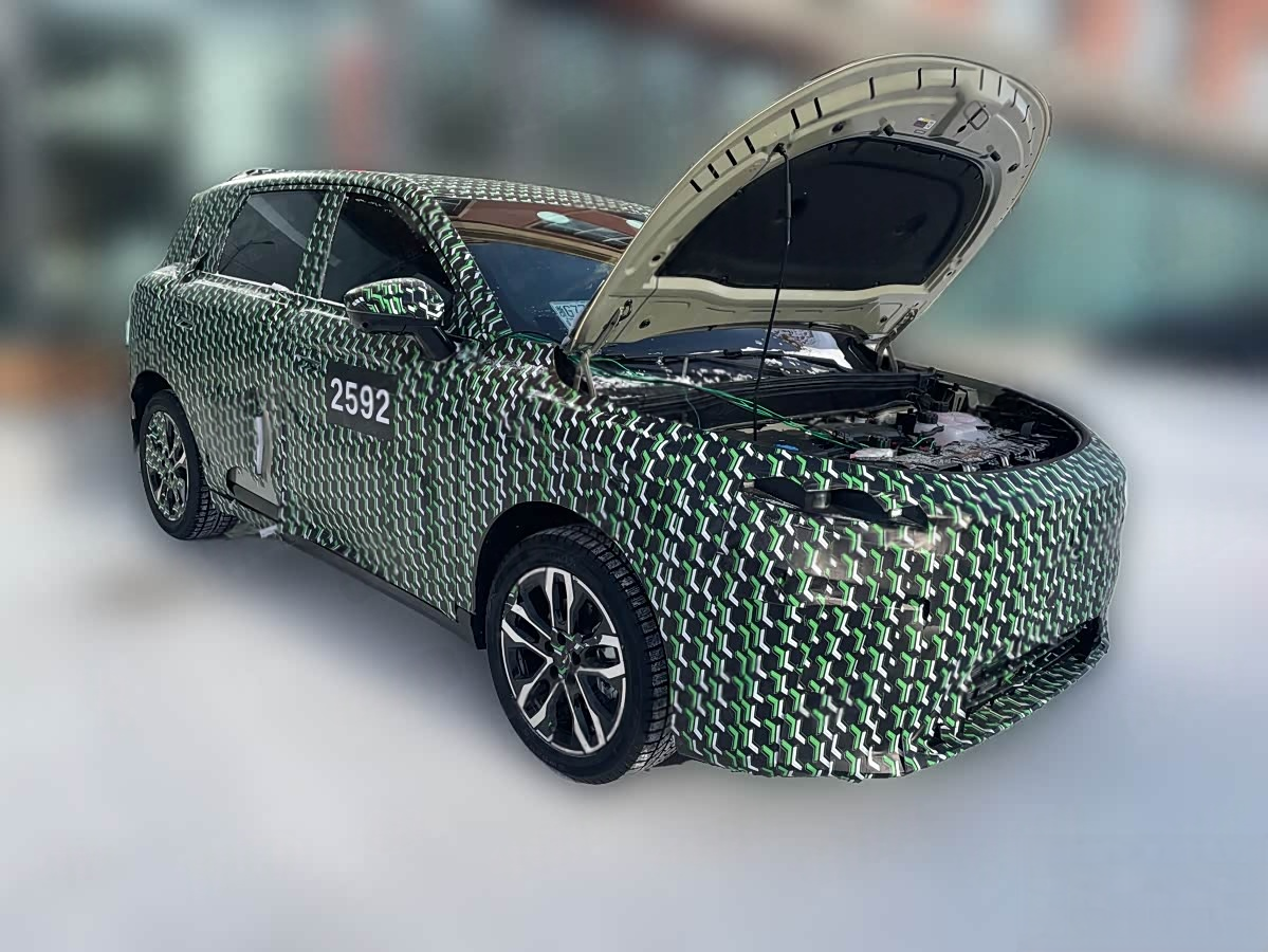 一汽与零跑合作首款车型谍照来了，动力未知，搭红旗发动机