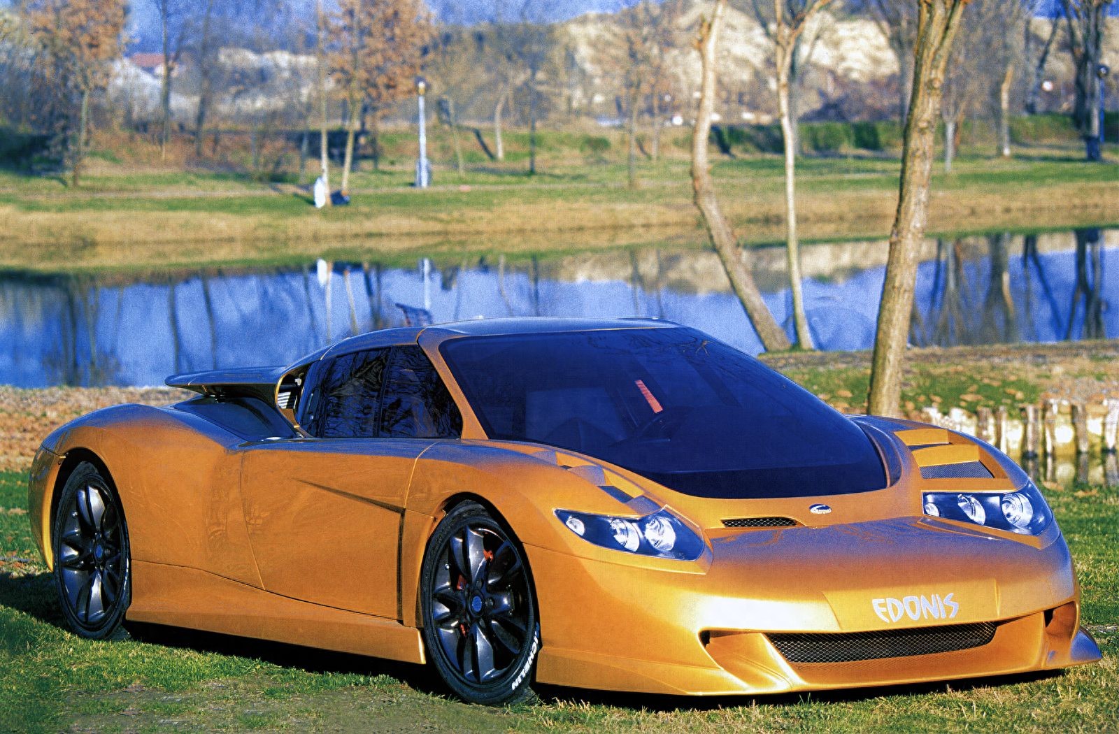 灰烬中的赛车魂：B Engineering Edonis的传奇故事