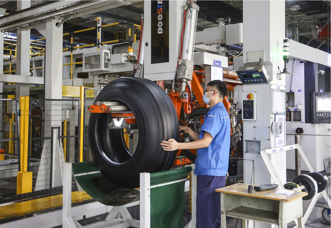 超70家轮胎厂商集中涨价，涨价的理由是什么，老化轮胎能否将就着用？