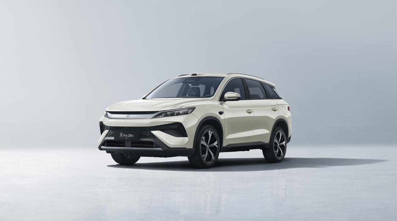 宋Pro DM-i飞驰版引领220km插混SUV进入9万级，限时9.99万起！