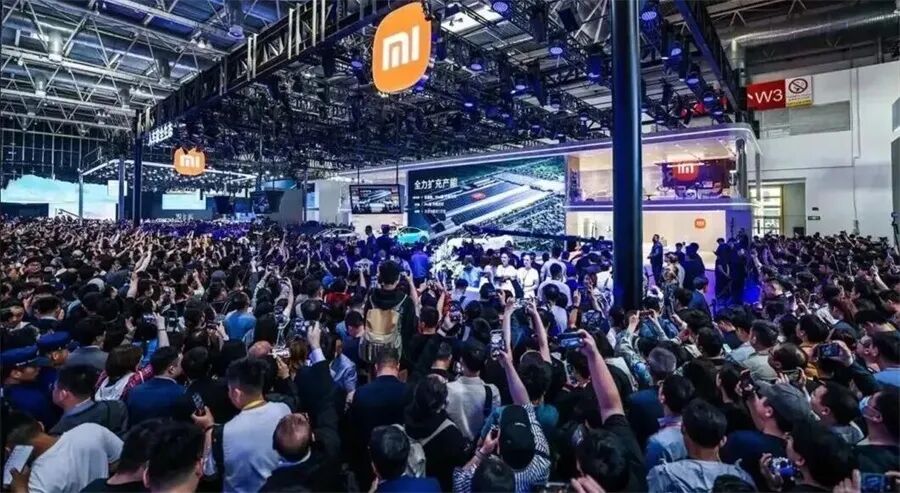 2026北京车展：有人穿着纸糊的裤衩，跳进了一池卸妆水里