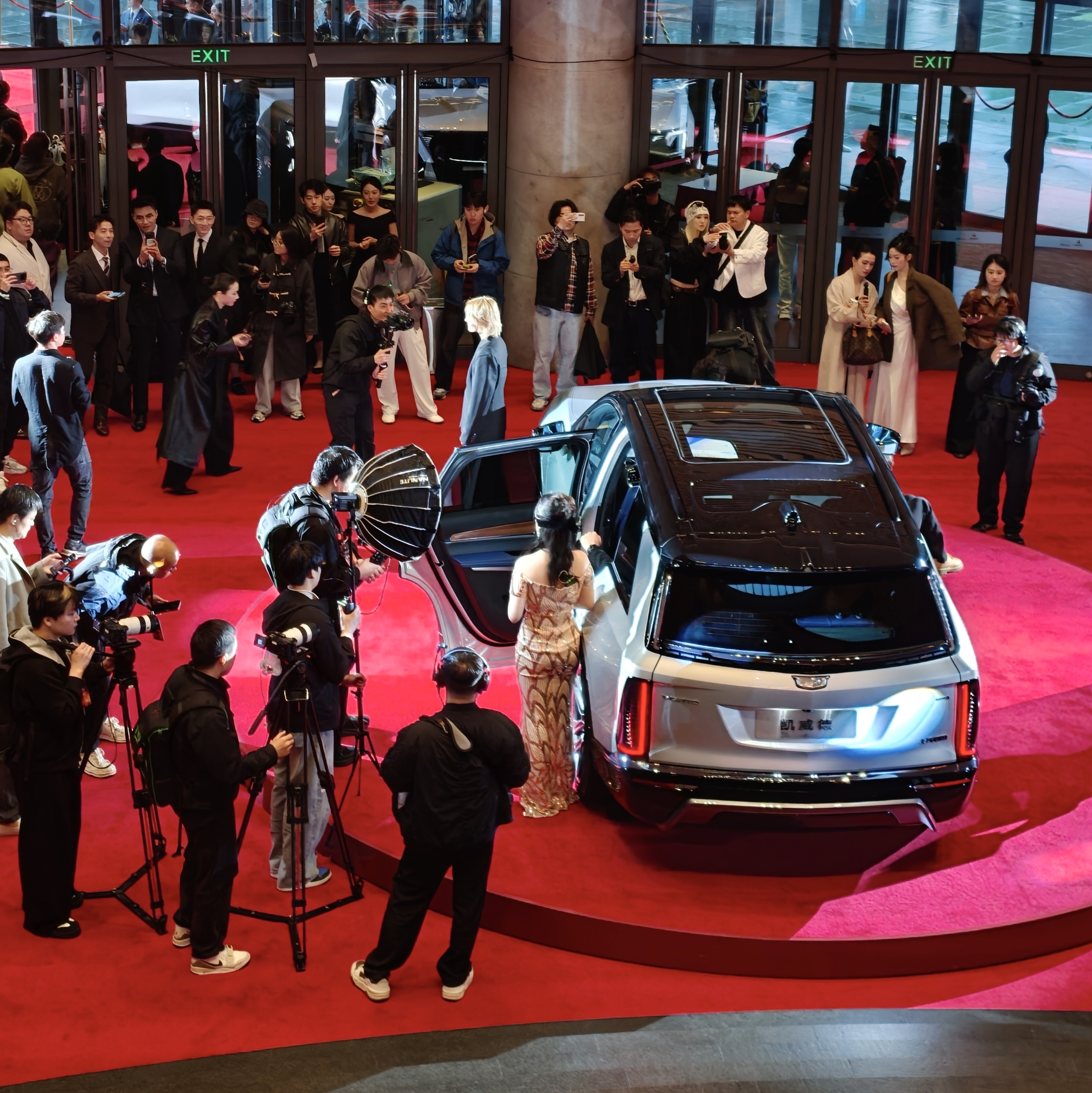 “让美国人都羡慕的纯电凯迪拉克”来了！46.88万起，凯威德正式上市