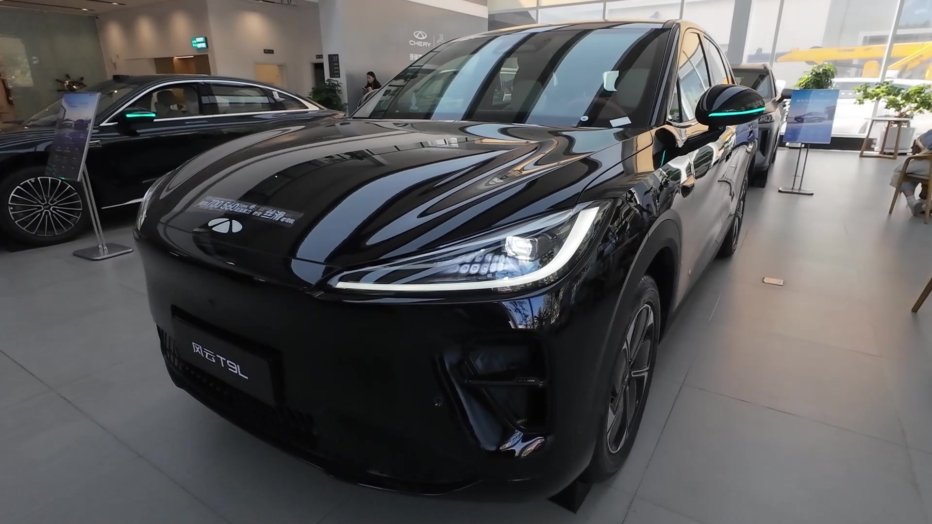 奇瑞风云T9L探店:12.99万起的中型插混SUV,金秋权益是真香还是噱头?